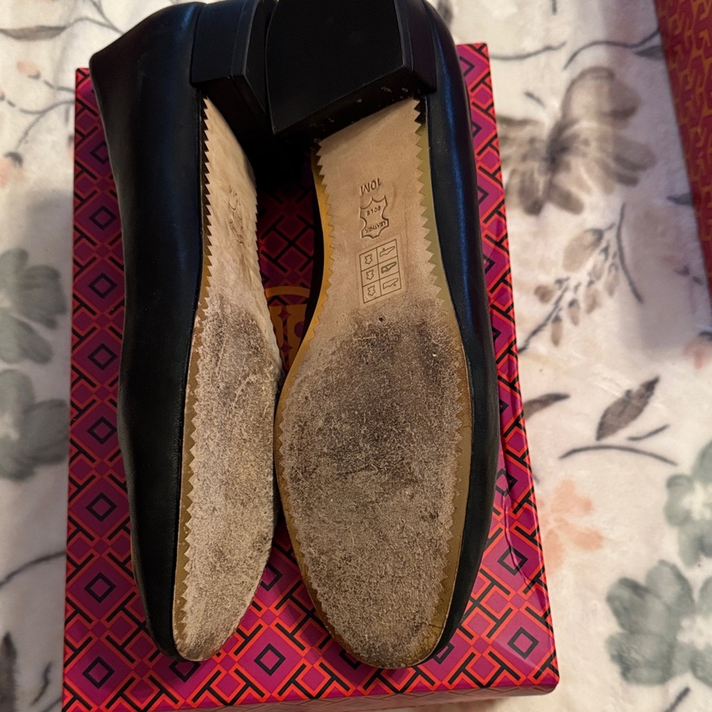 Tory Burch Black Chelsea Ballet Flat-  size 10 - Picture 3 of 6